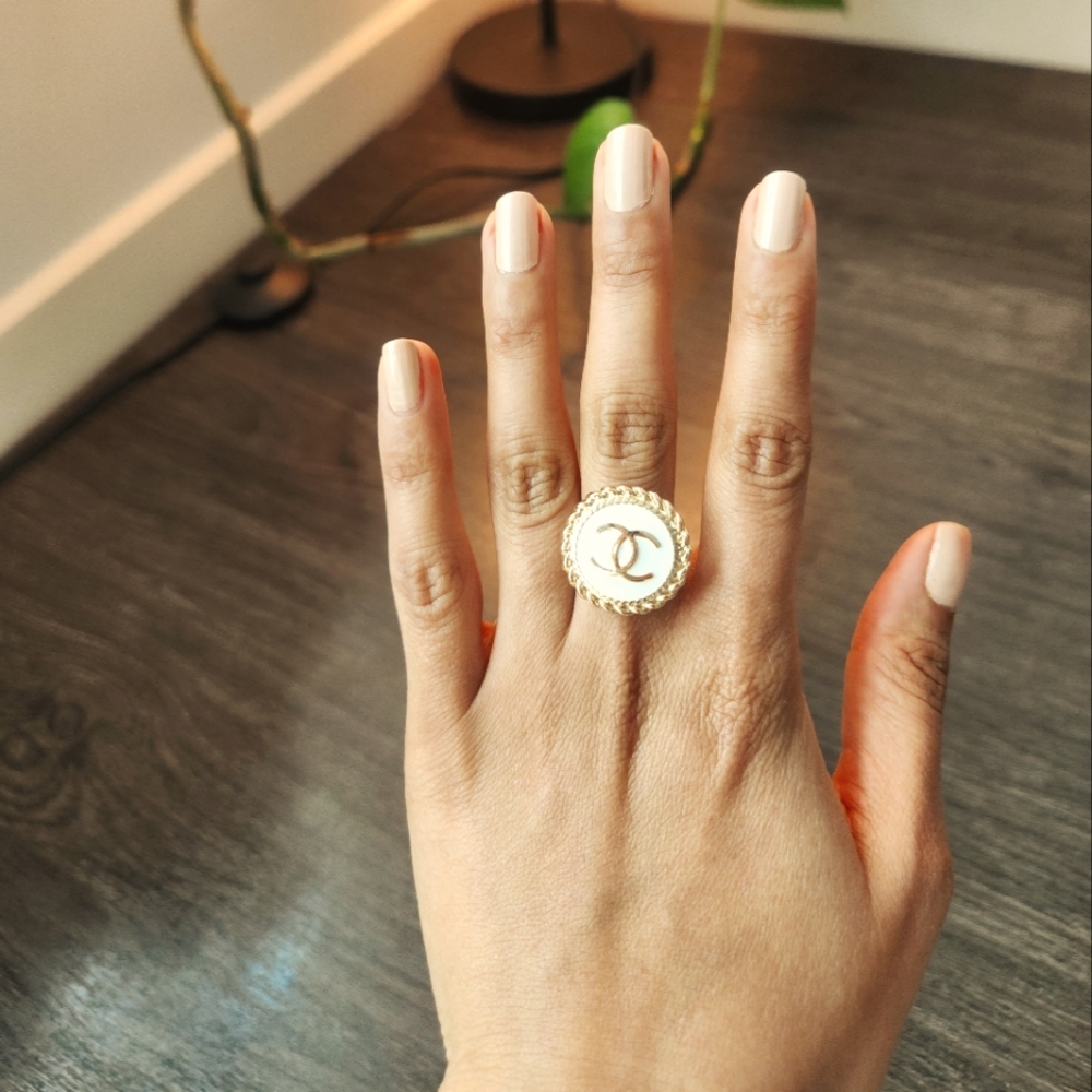 Upcylced Ring with adjustable sizer